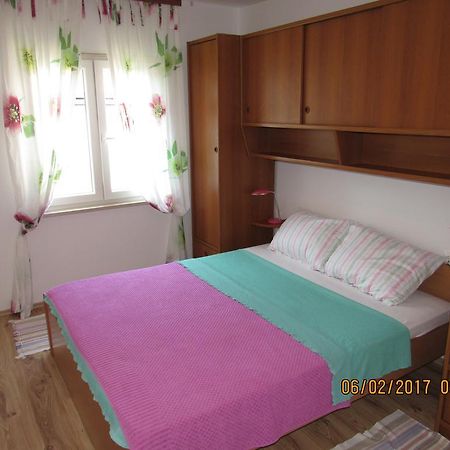 Guest House Vanessa Супетар Екстериор снимка