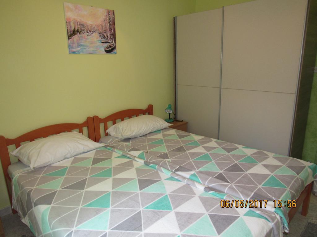 Guest House Vanessa Супетар Екстериор снимка
