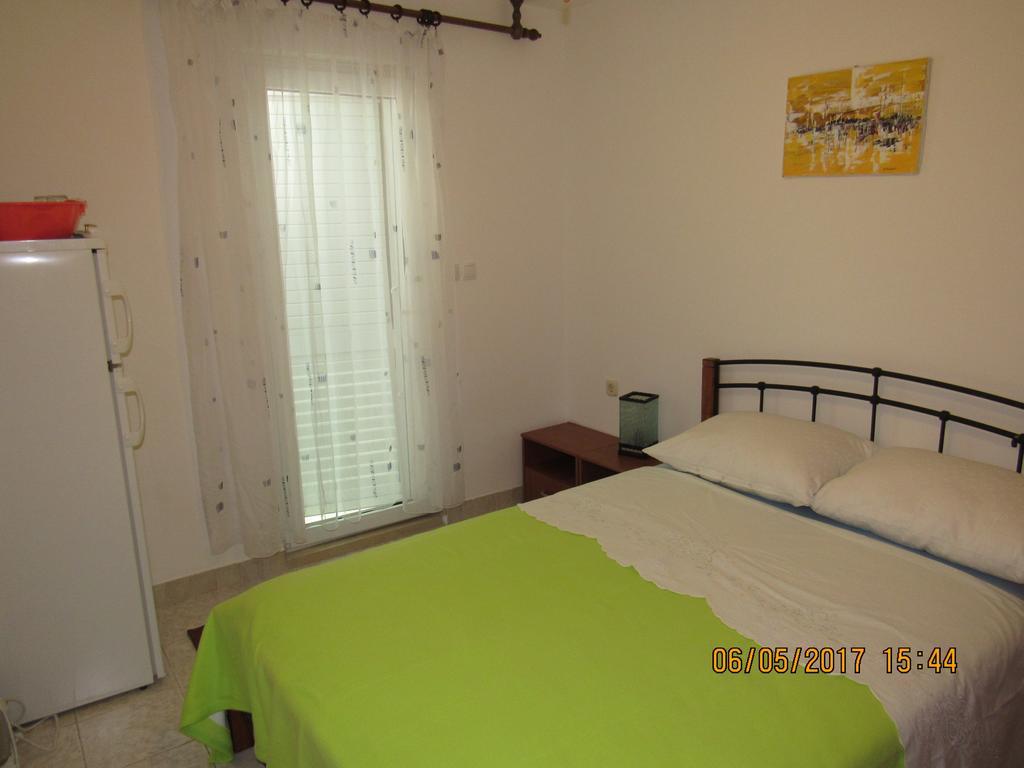 Guest House Vanessa Супетар Екстериор снимка