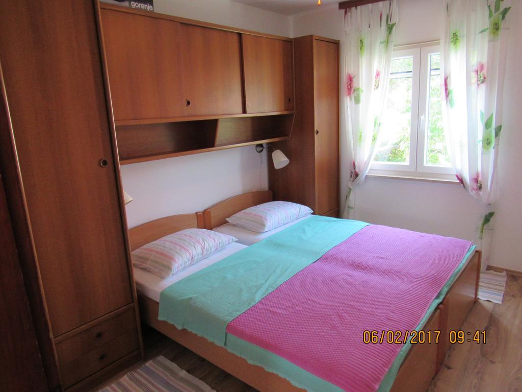 Guest House Vanessa Супетар Екстериор снимка